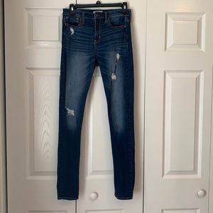Hollister jeans